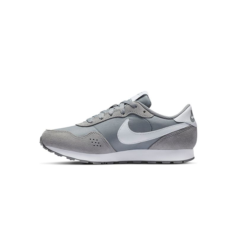 nike-md-valiant-grises-cn8558-001-1.jpeg