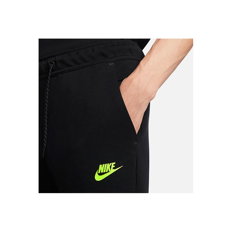 nike-sportswear-tech-fleece-negro-dd5660-010-6.jpeg
