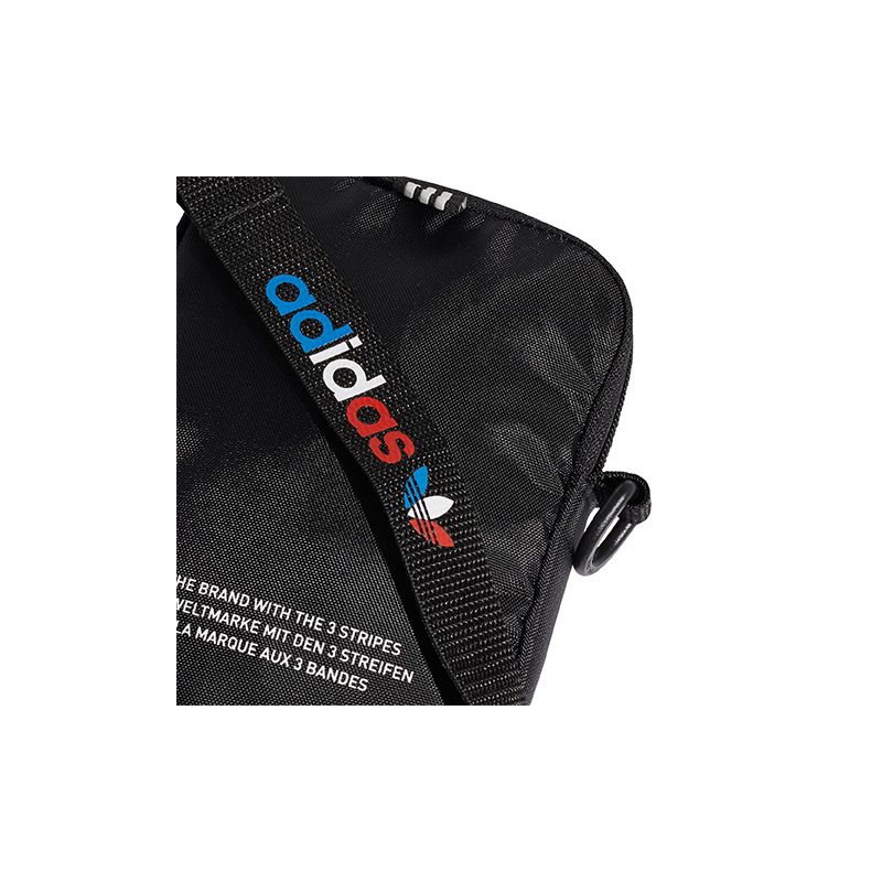 adidas-tricol-fest-bag-negro-gn5463-4.jpeg