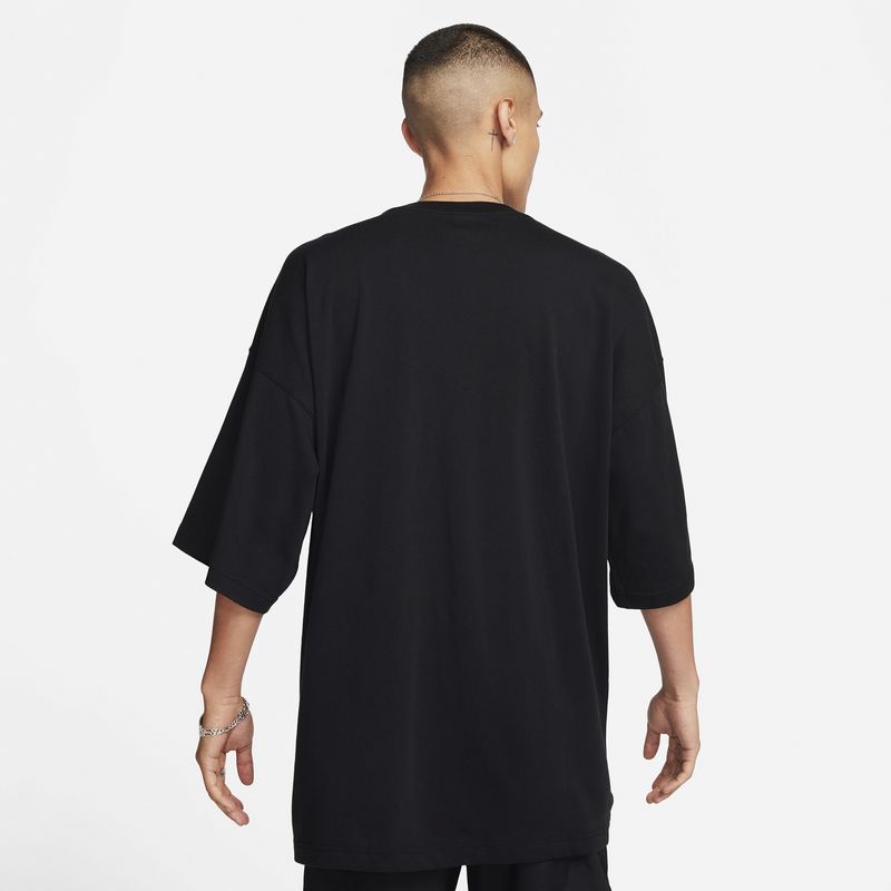 nike-sportswear-negra-fj1089-010-2.jpeg