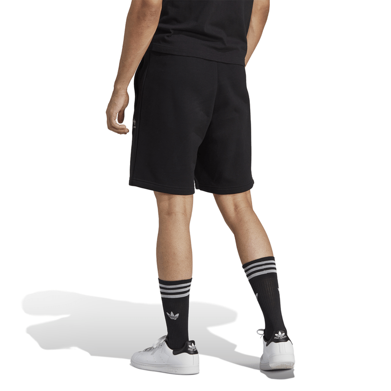 adidas-essentials-negro-ia4901-2.png