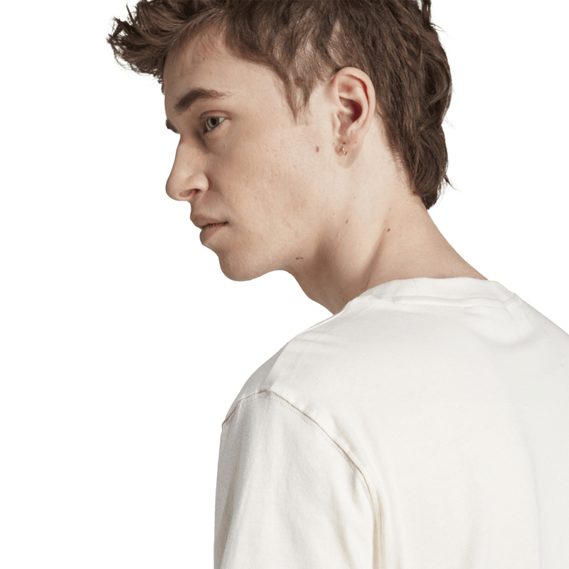 adidas-essentials-blanco-roto-il2509-4.png