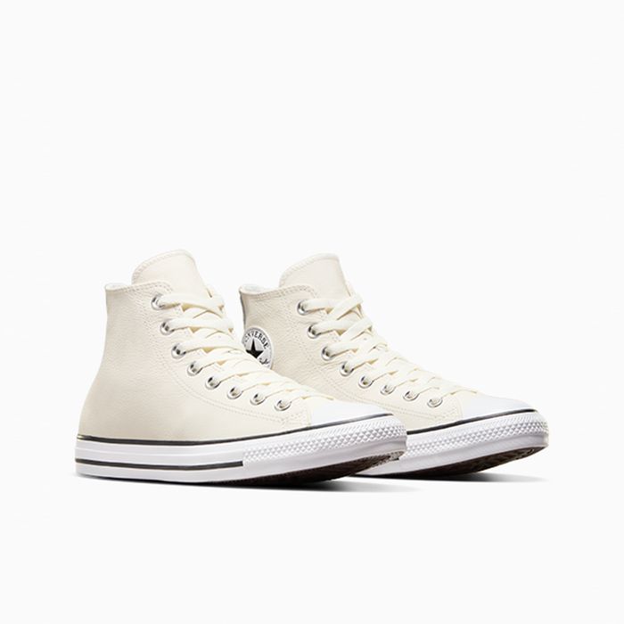 Chuck Taylor All Star Leather