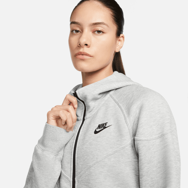 nike-sportswear-tech-fleece-windrunner-gris-fb8338-063-3.png