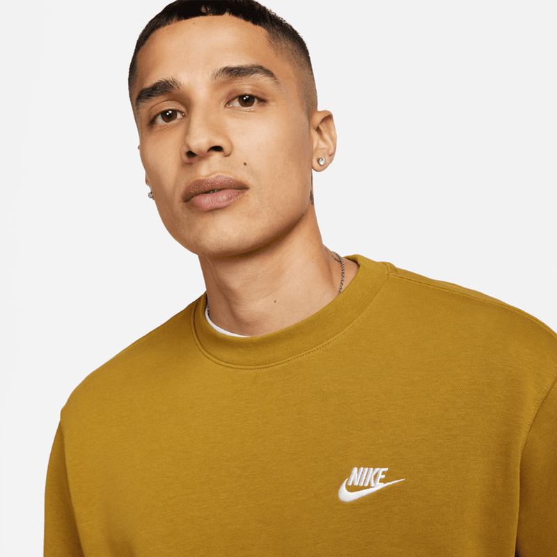 nike-sportswear-club-amarilla-bv2666-716-3.png