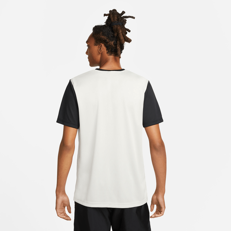 nike-sportswear-repeat-blanca-dx2301-072-2.png
