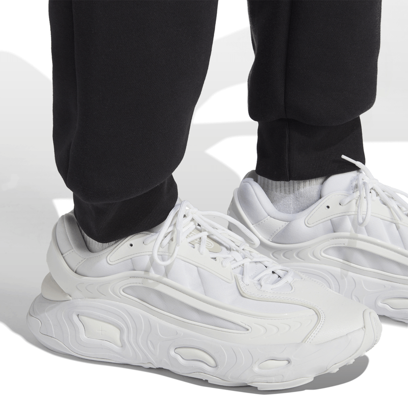 adidas-essentials-negro-ia4837-4.png