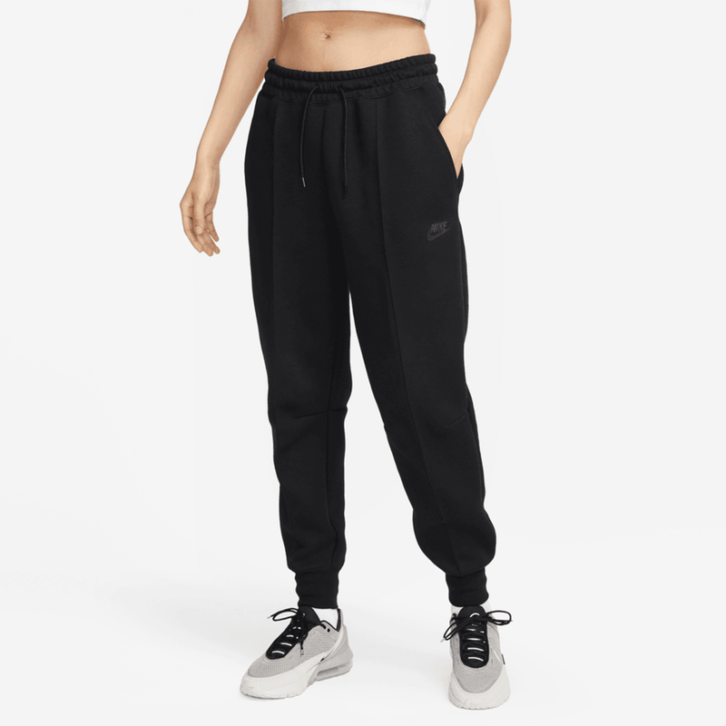 nike-sportswear-tech-fleece-negro-fb8330-010-1.png