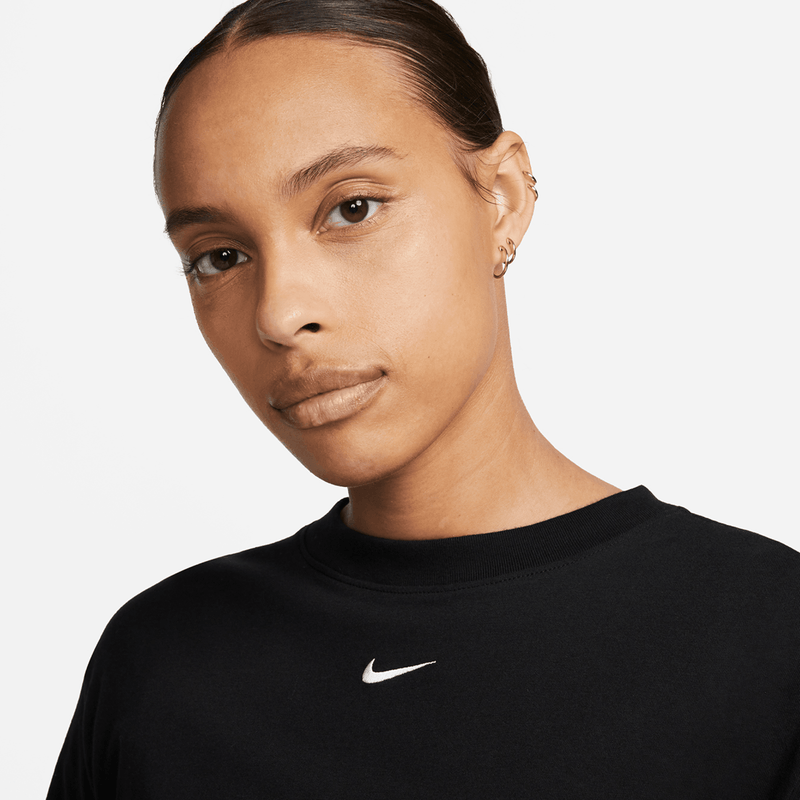 nike-sportswear-essential-negro-dv7882-010-3.png