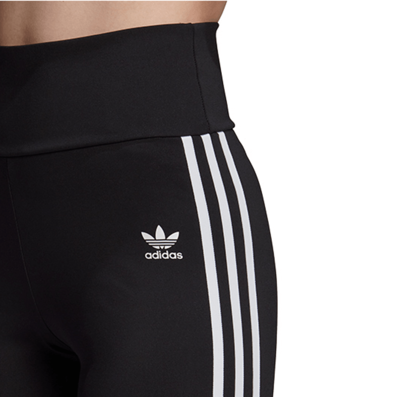 adidas-adicolor-classics-high-waisted-primeblue-negras-gn2842-4.png