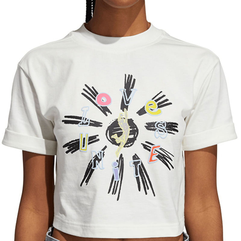 adidas-crop-love-unites-pride-blanca-h43969-3.png