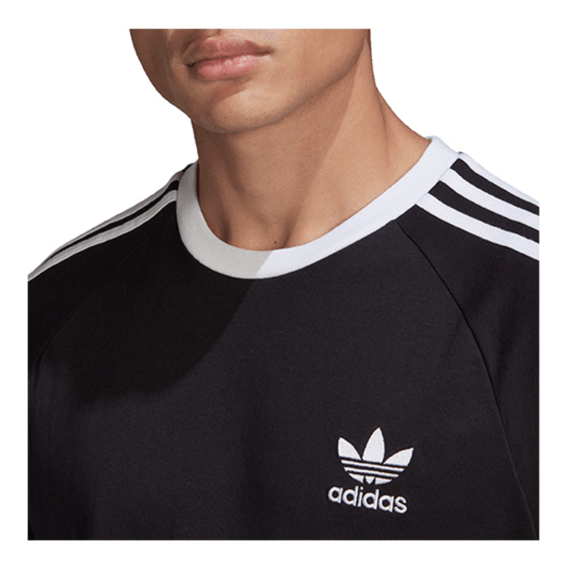 adidas-3-stripes-clasica-negras-gn3495-3.png