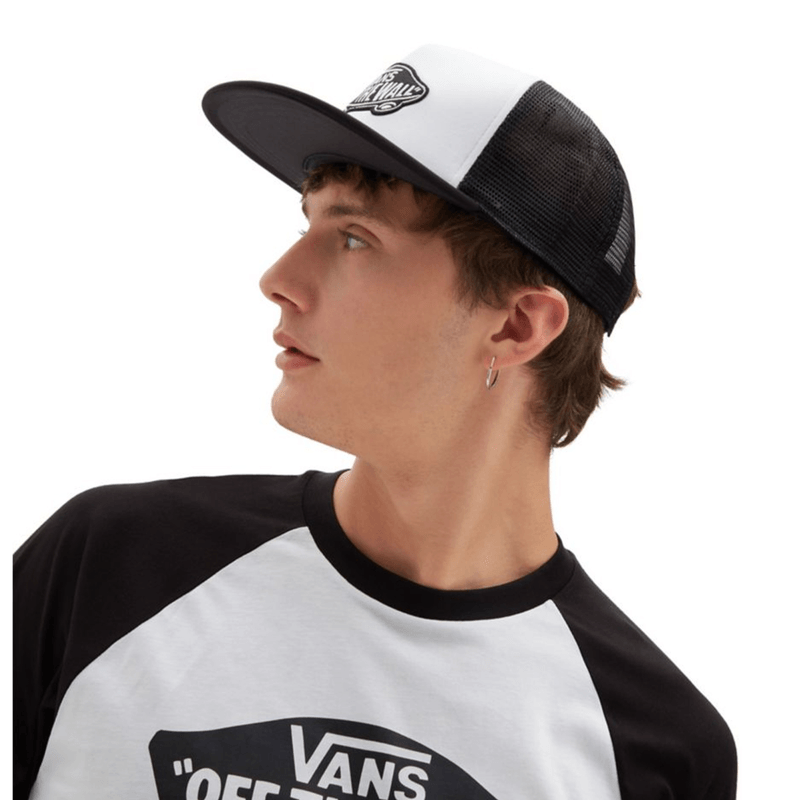 vans-classic-patch-multicolor-vn000h2vyb21-1.png