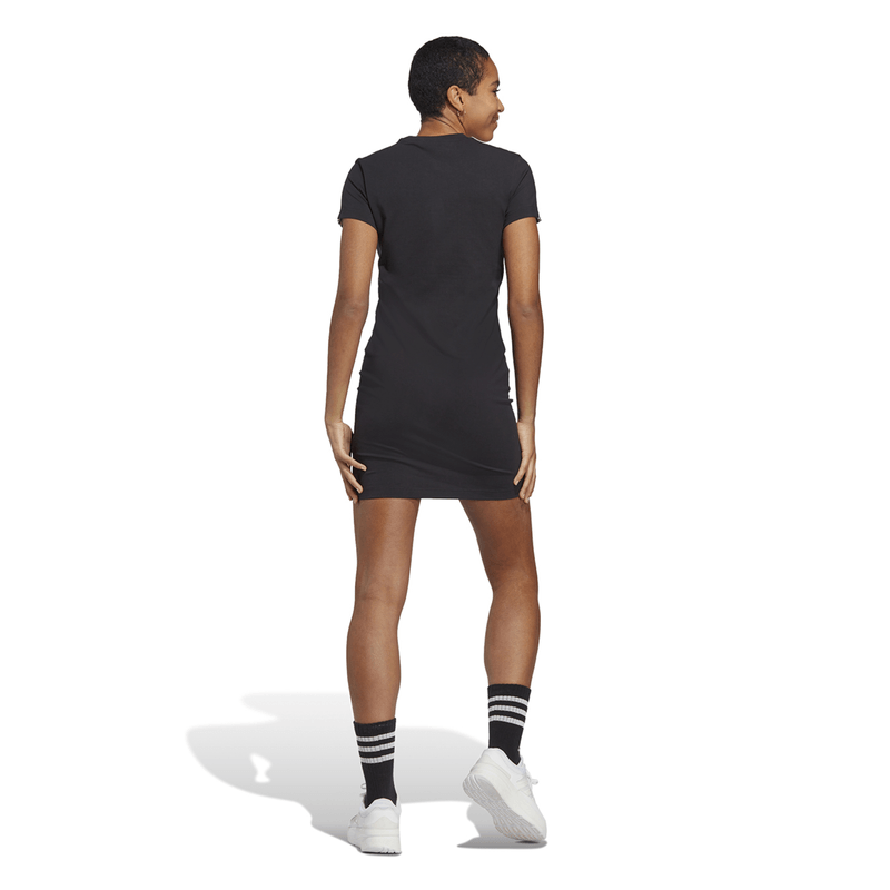 adidas-essentials-negro-ic8785-2.png