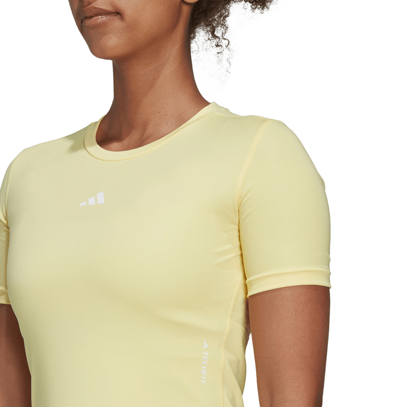 adidas-techfit-training-amarilla-hn9081-3.png