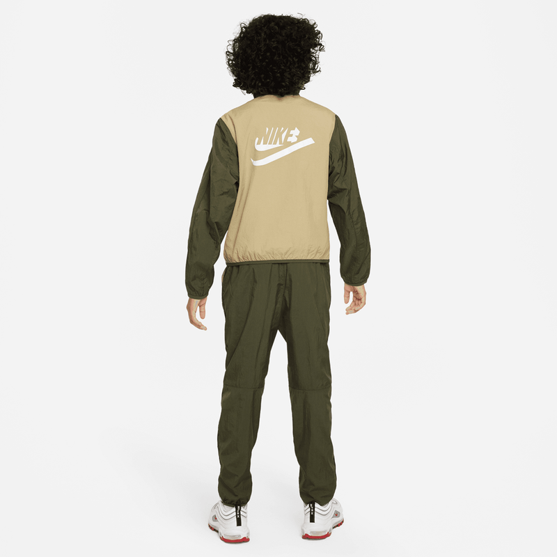 nike-sportswear-verde-fd3058-325-2.png