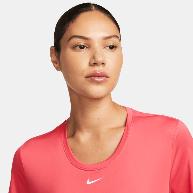 nike-dri-fit-one-rosa-dd0638-648-3.png