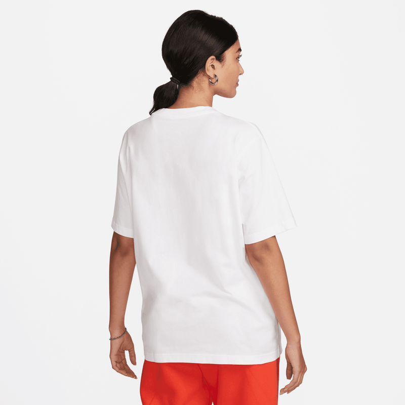 nike-sportswear-blanca-fd4149-100-2.png