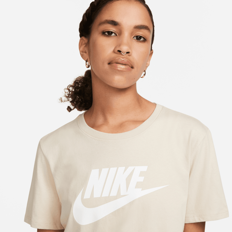 nike-sportswear-essentials-blanco-roto-dx7906-126-3.png