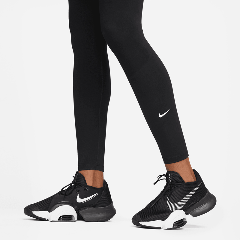 nike-one-negras-dm7278-010-5.png