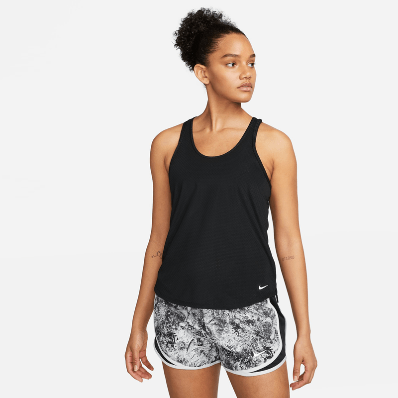 nike-dri-fit-one-breathe-negra-dx0133-010-1.png