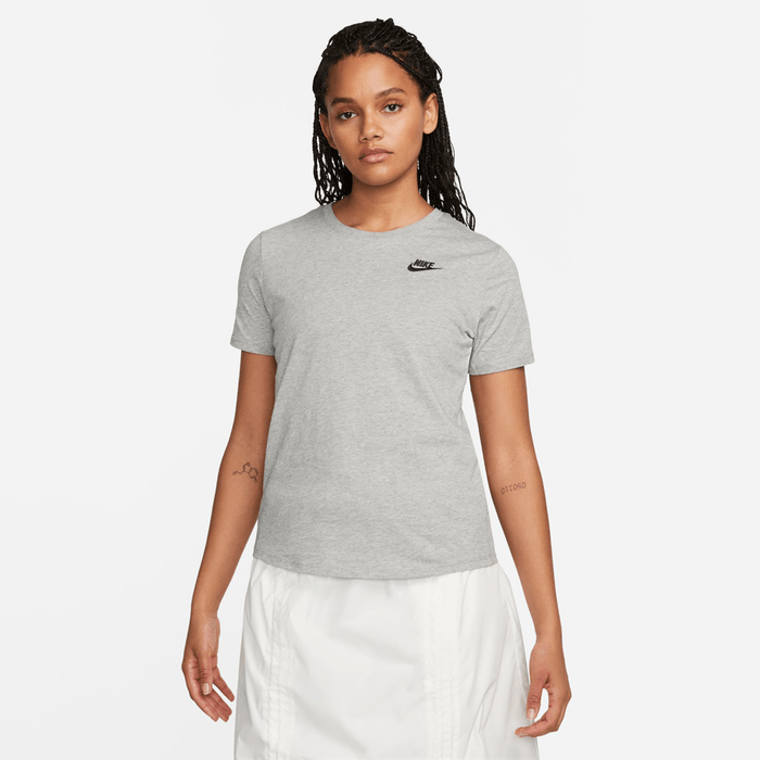 Sportswear Club Essentials