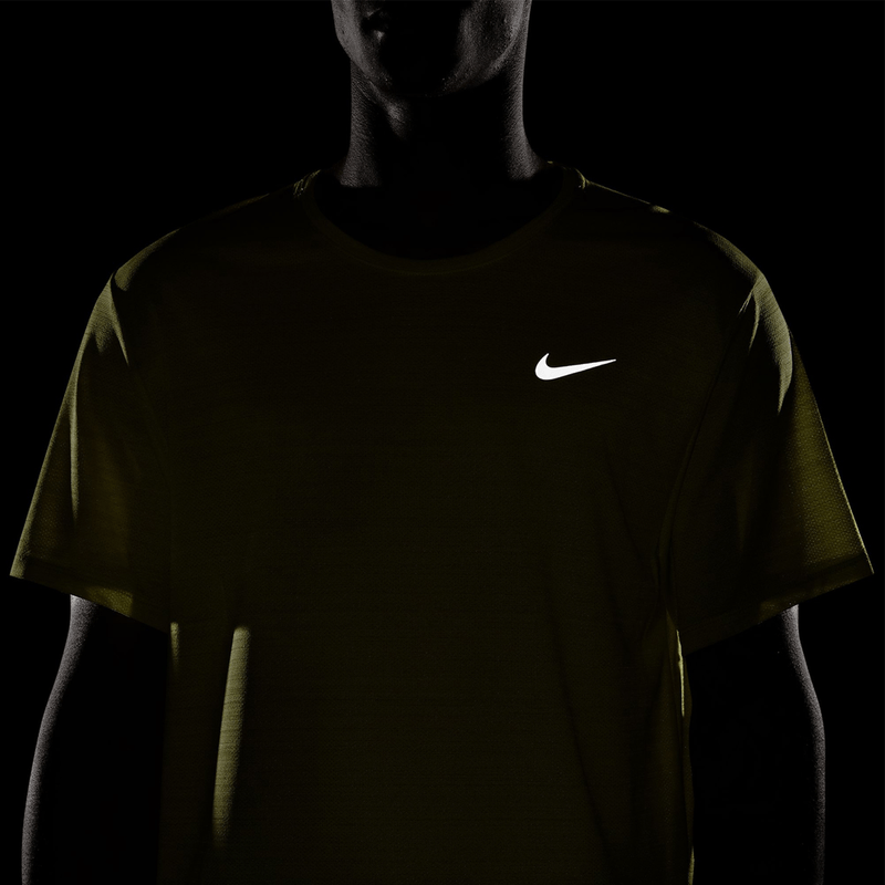 nike-dri-fit-miler-amarilla-dx0874-308-5.png