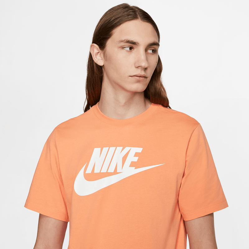 nike-sportswear-naranja-ar5004-871-4.png