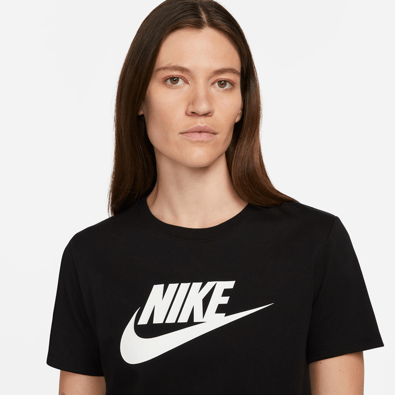 nike-sportswear-essentials-negra-dx7906-010-3.png