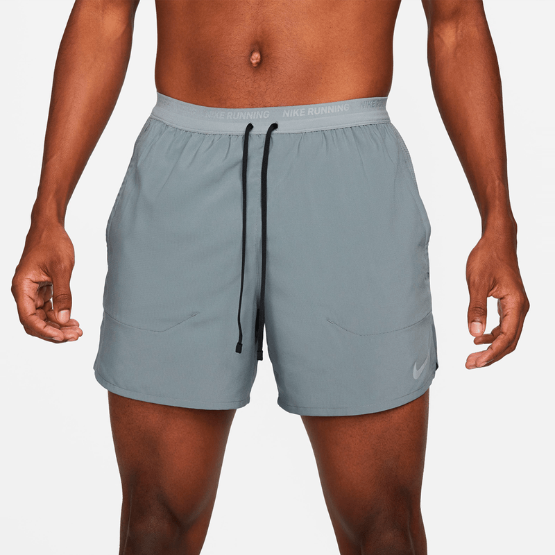 nike-dri-fit-stride-gris-dm4755-084-3.png