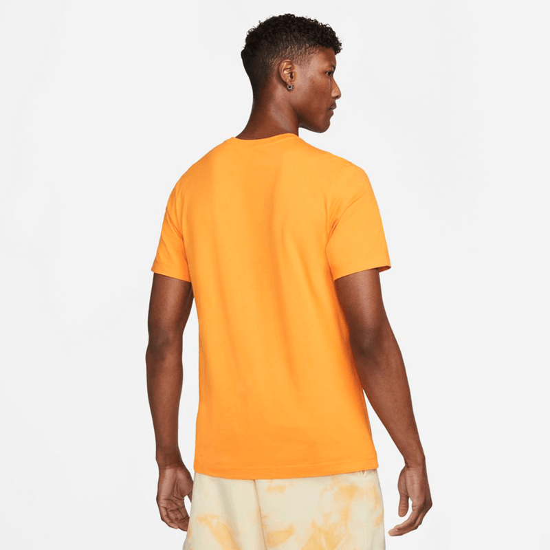 nike-sportswear-naranja-ar5004-887-3.png