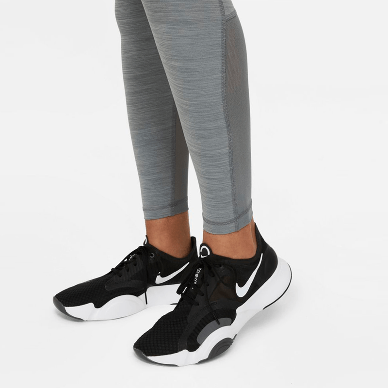 $50 - $100 Gris Mallas. Nike US