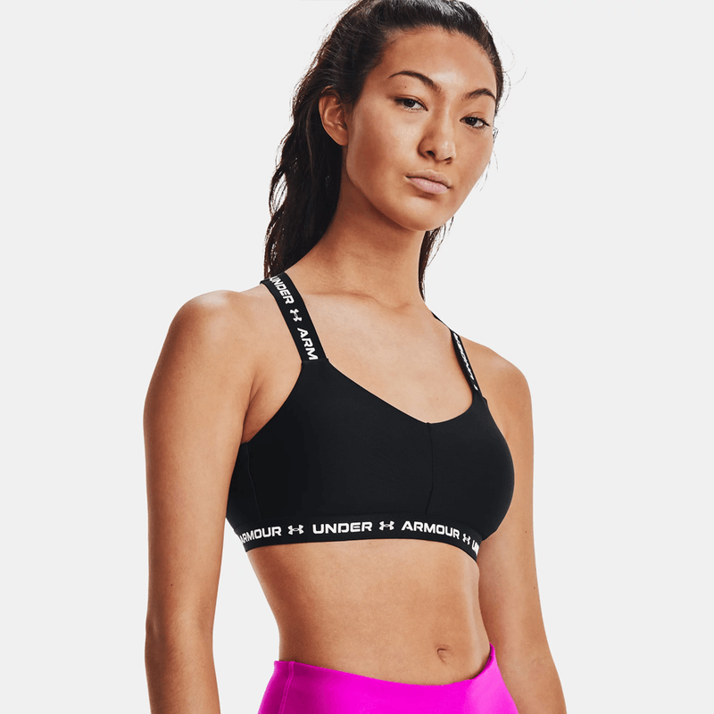 under-armour-crossback-low-negro-1361033-001-1.png