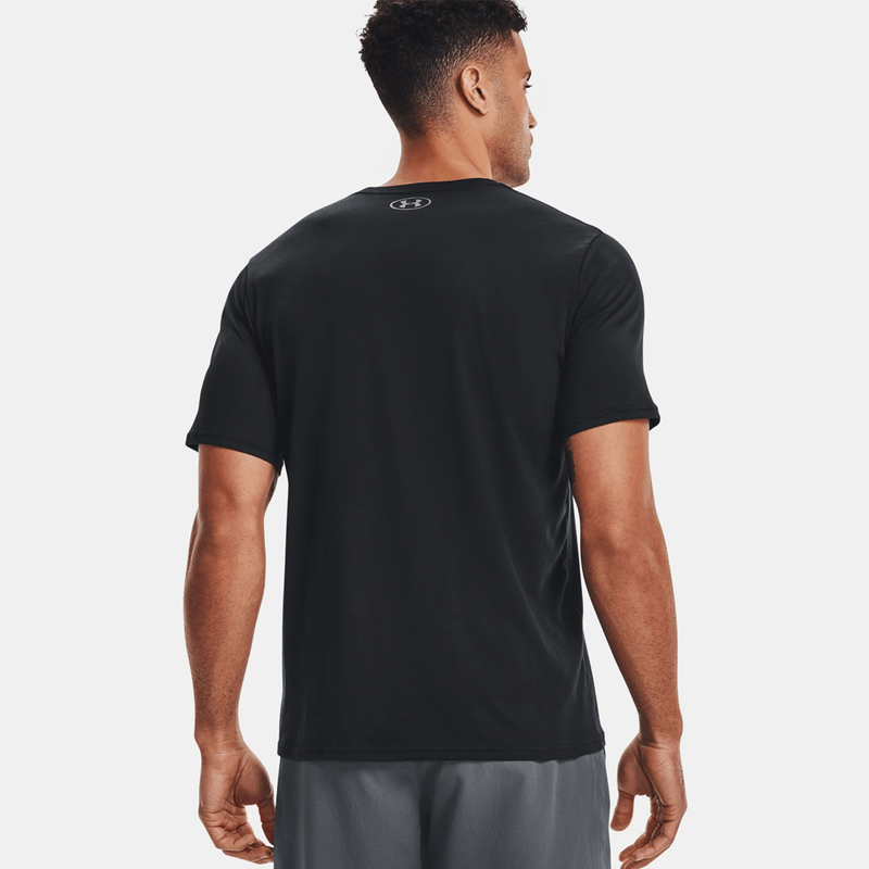 under-armour-sportstyle-left-chest-negra-1326799-001-2.png