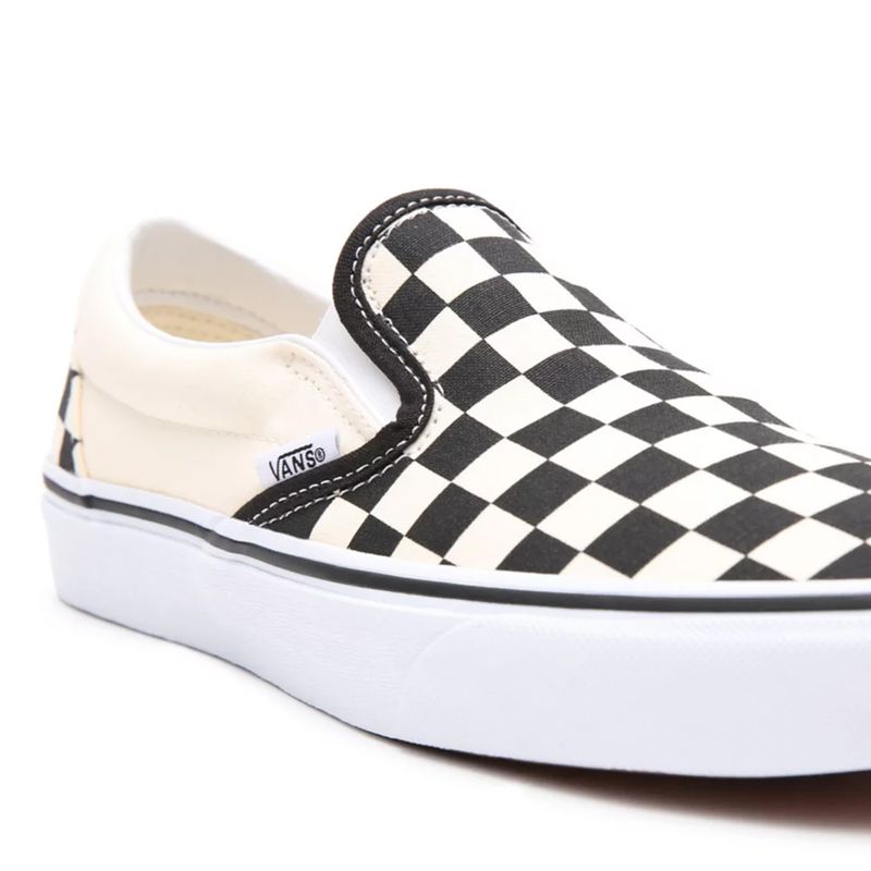 vans-classic-slip-on-negros-y-blancos-vn000eyebww1-6.jpeg