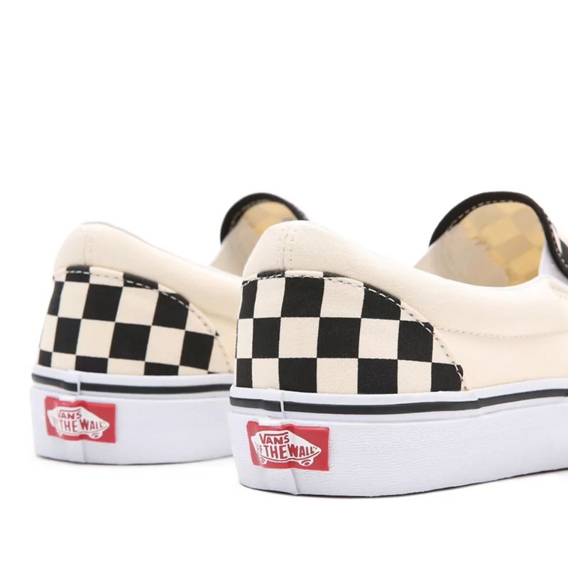 vans-classic-slip-on-negros-y-blancos-vn000eyebww1-7.jpeg