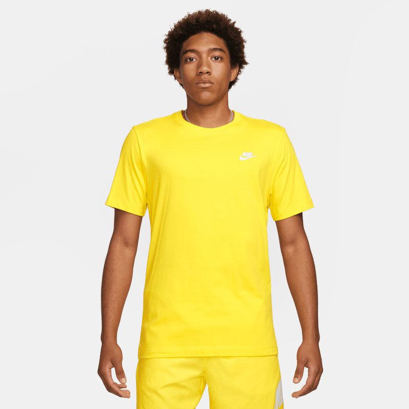 nike-sportswear-club-amarilla-ar4997-718-1.jpeg