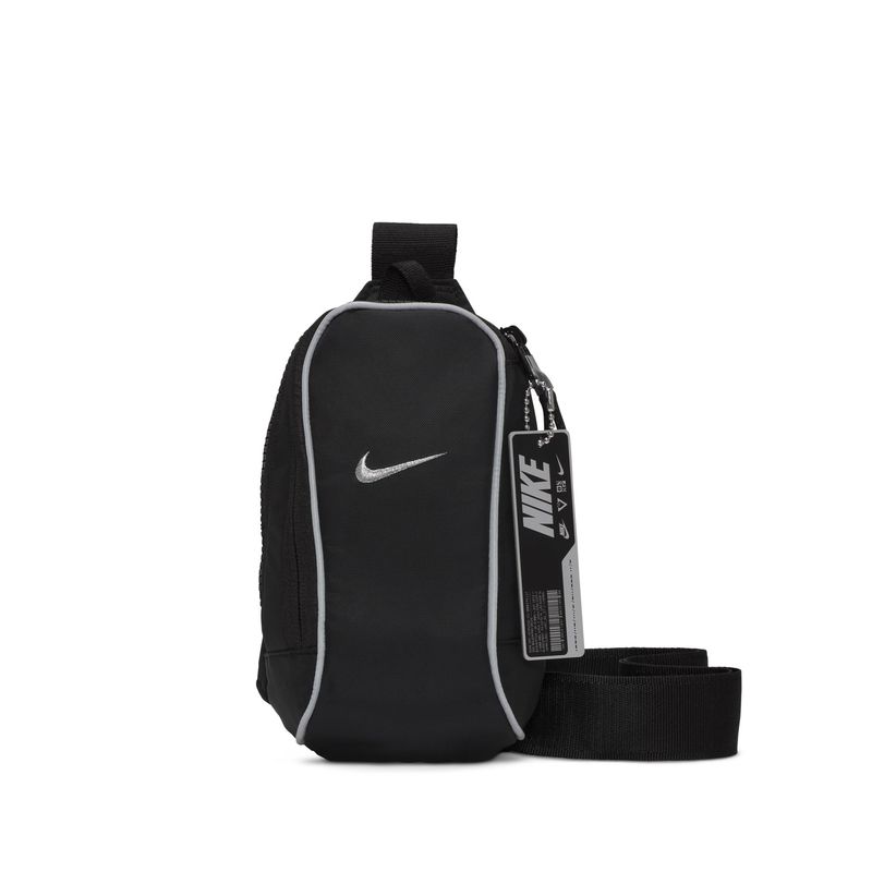 nike-sportswear-essential-negra-fb2850-010-2.jpeg