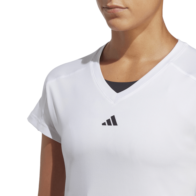 adidas-aeroready-train-essentials-minimal-branding-blanca-hr7878-3.png