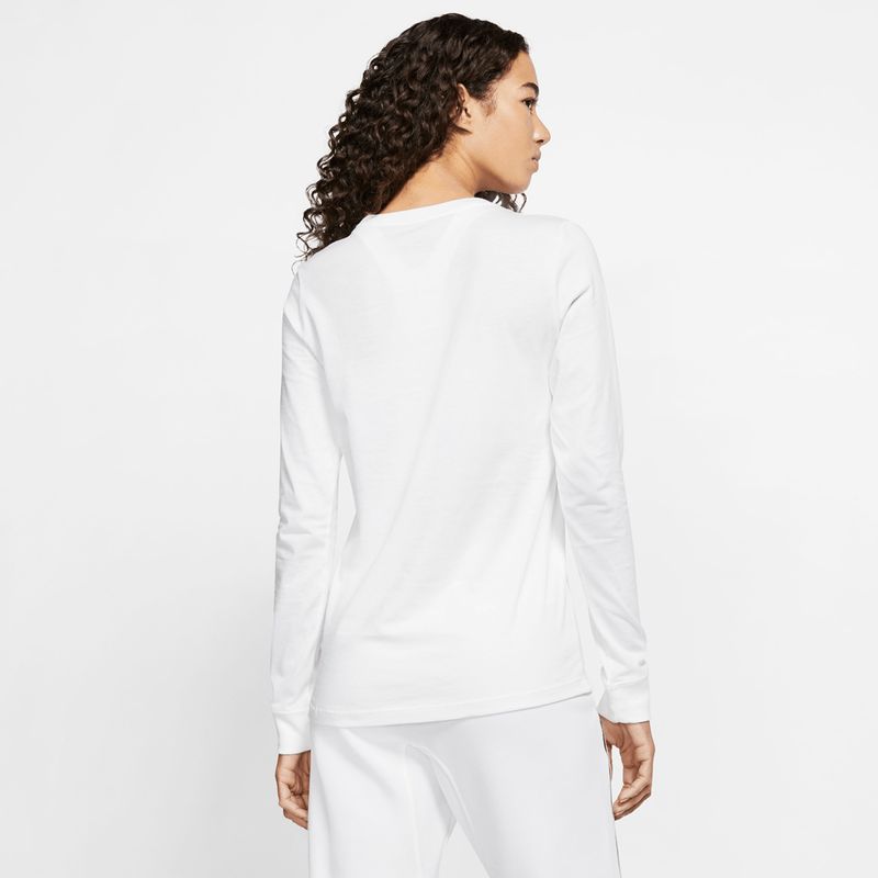 nike-sportswear-blanca-bv6171-100-2.png