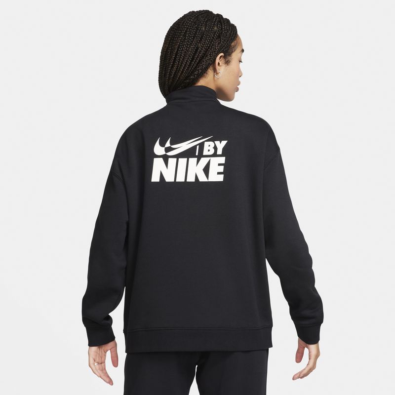 nike-sportswear-negra-fz4633-010-2.jpeg