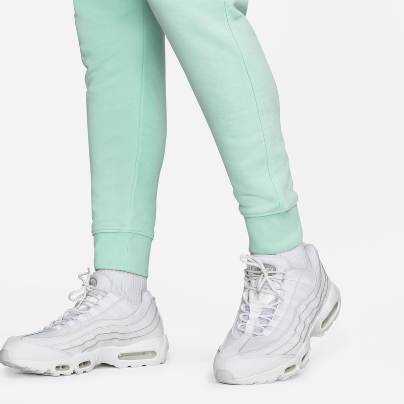 nike-sportswear-club-verde-bv2679-379-5.png