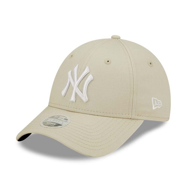 new-era-new-york-yankees-league-essential-beige-9forty-marron-60292635-270-1.jpeg