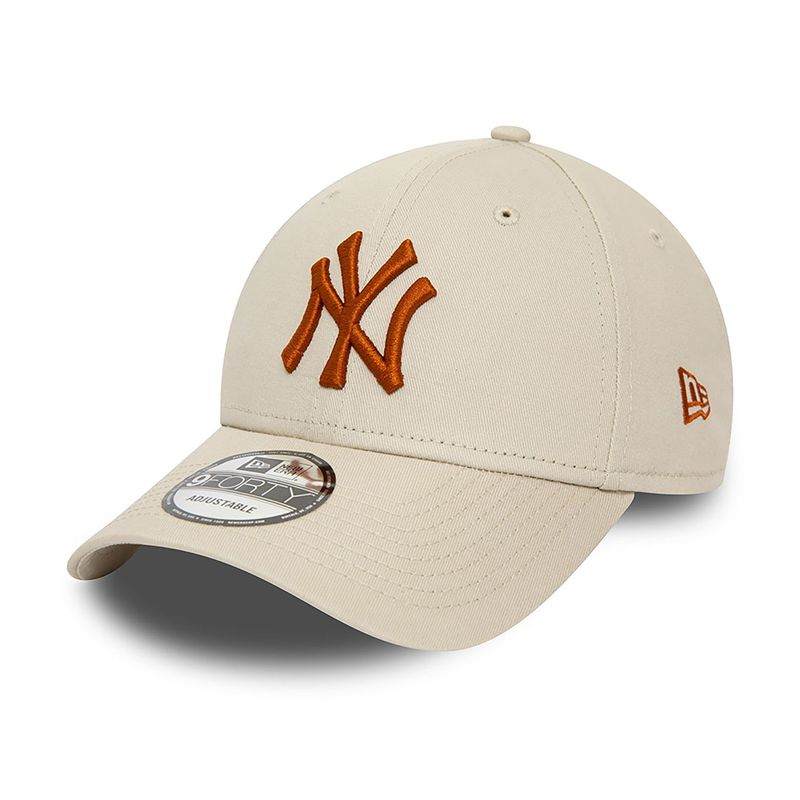new-era-new-york-yankees-league-essential-9forty-beige-60435209-270-1.jpeg