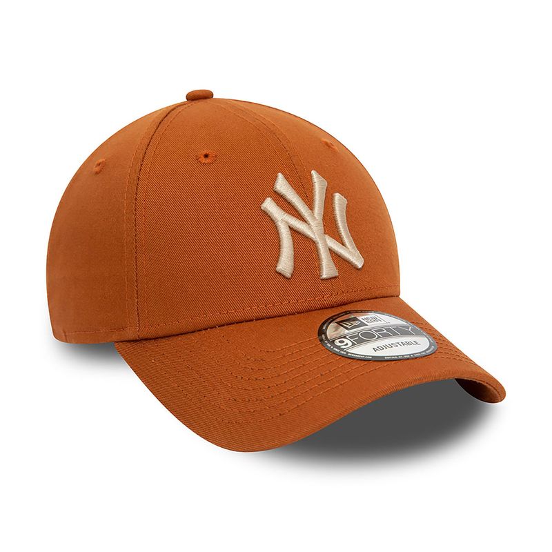 new-era-new-york-yankees-league-essential-9forty-marron-60435210-210-2.jpeg