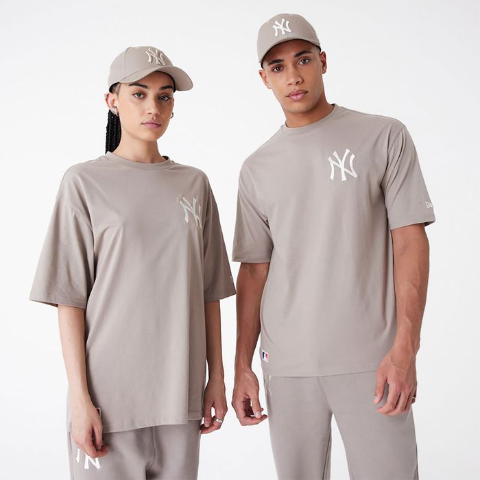 New York Yankees League Essential Oversized