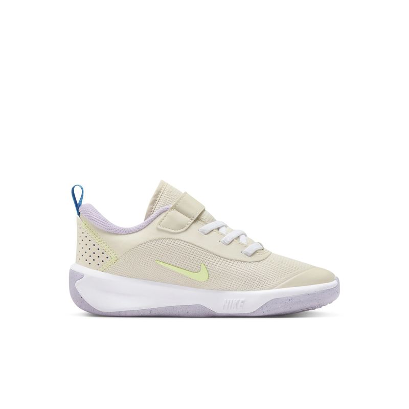 nike-omni-multi-court-amarillas-dm9026-106-2.jpeg