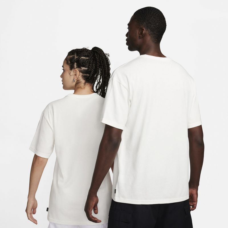 nike-sportswear-premium-essentials-blanca-do7392-133-2.jpeg