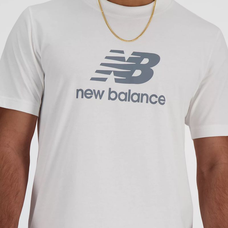 new-balance-sport-essentials-logo-blanca-mt41502wt-4.jpeg