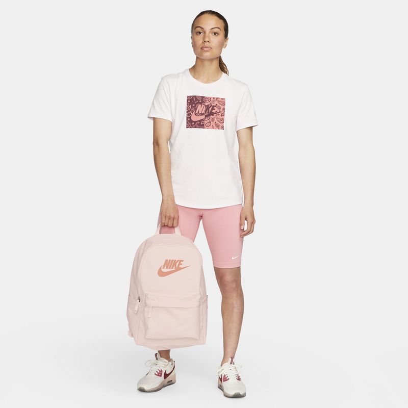 nike-heritage-rosas-dc4244-838-2.jpeg